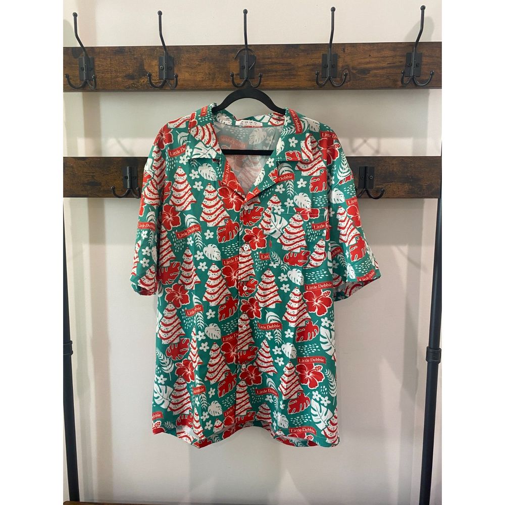 *SOLD* LITTLE DEBBIE XMAS TREE CAKES! Men's Hawaiian Christmas Shirt, Size Large